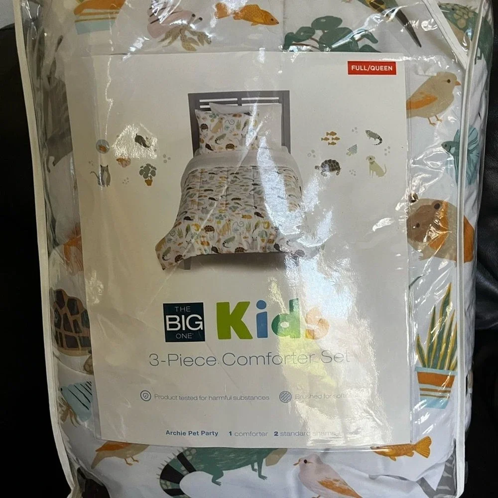 The Big One Kids 3-Piece Comforter Set SZ Full/Queen: Archie Pet Party